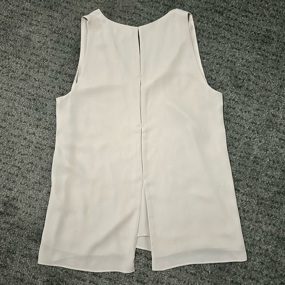 Aritzia Babaton sleeveless top cream size S - Picture 2 of 4